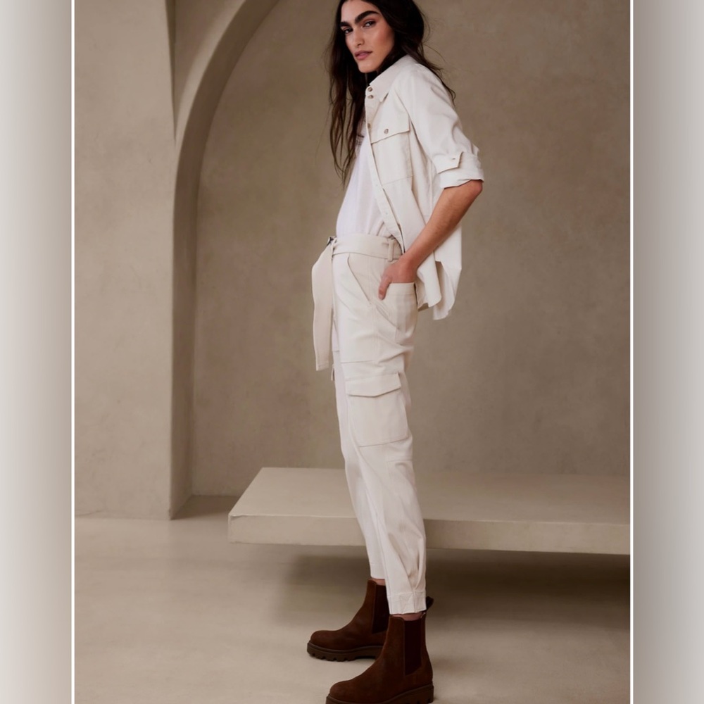 New! Banana Republic Stretch Cargo Pant in Transition Cream White, Size 14 - Picture 3 of 5
